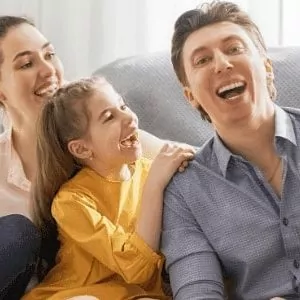 Qui està obligat a proporcionar la pensió alimentària als fills? Qui està obligat a proporcionar la pensió alimentària als fills?